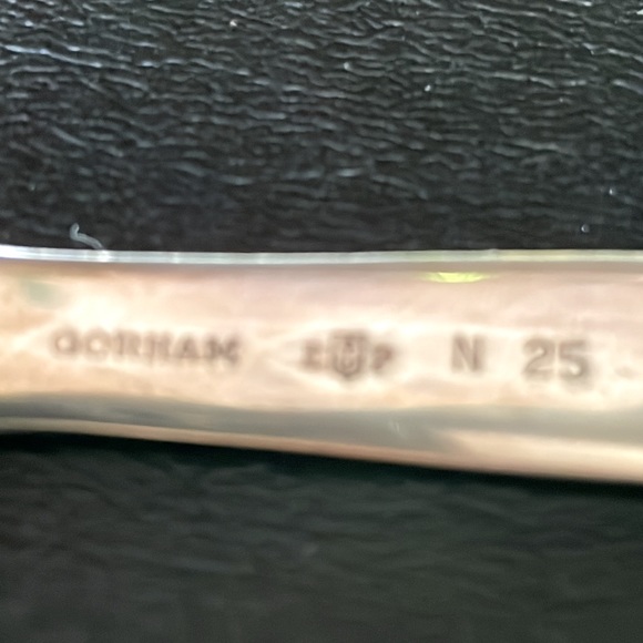 Vtg Exquisite Gorham silver tongs. Minor vintage signs of use. For cake biscuit - Picture 9 of 9